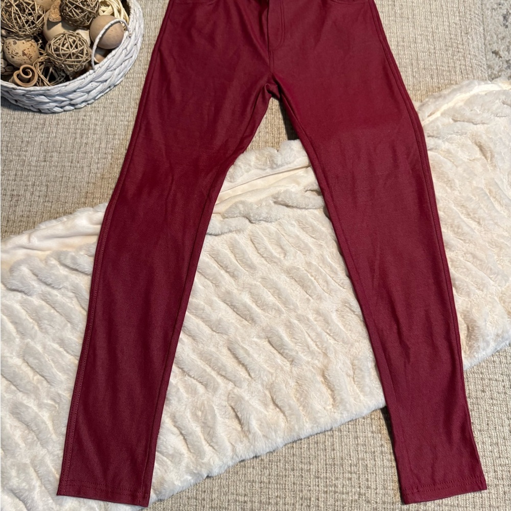 Stylish Red Leggings with pockets size M